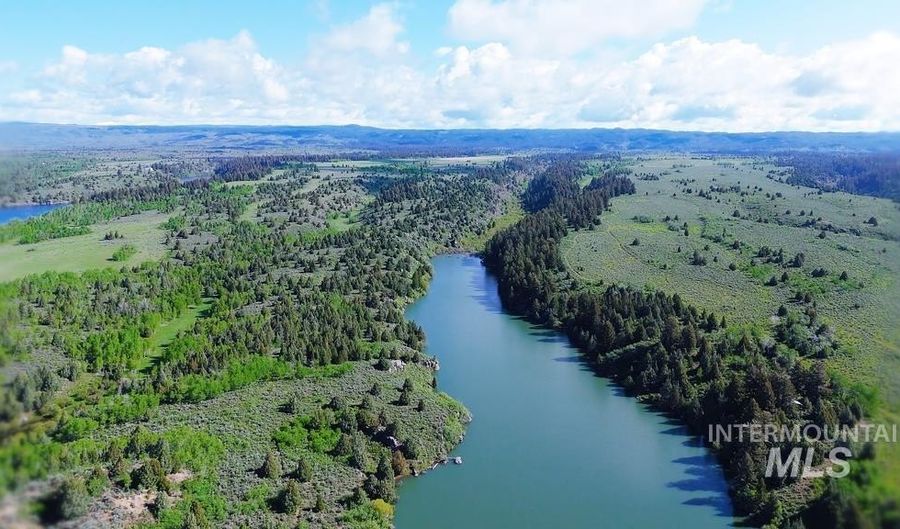 1555 Sadorus Hill Rd, Ashton, ID 83420 - 0 Beds, 0 Bath