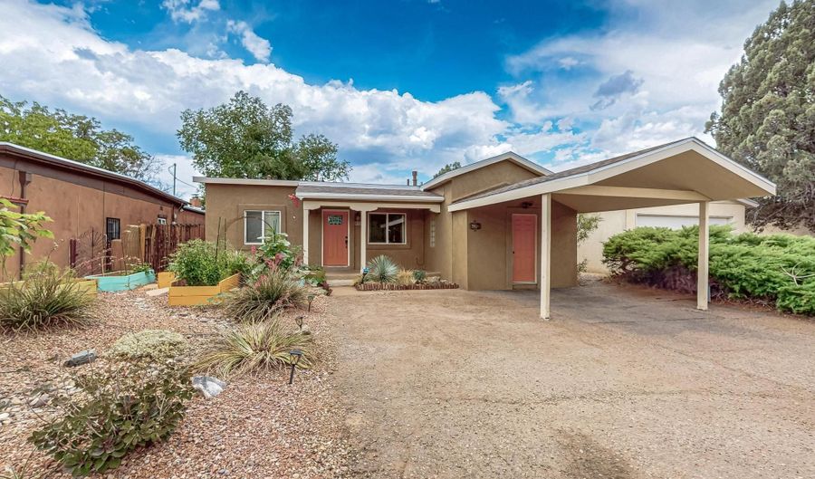 632 ADAMS St NE, Albuquerque, NM 87110 - 3 Beds, 1 Bath