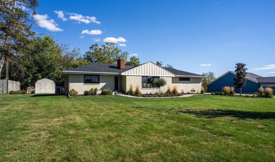 713 17th Ave SW, Altoona, IA 50009 - 3 Beds, 3 Bath