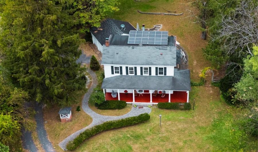 139 Monmouth Ave, Atlantic Highlands, NJ 07716 - 4 Beds, 2 Bath