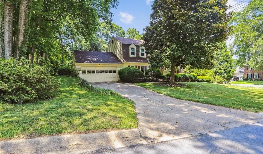 6507 LANDON Ln, Bethesda, MD 20817 - 4 Beds, 4 Bath
