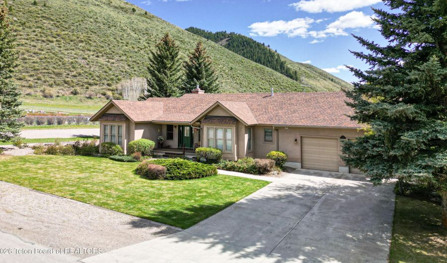 290 E 9TH Ave, Afton, WY 83110 - 3 Beds, 3 Bath