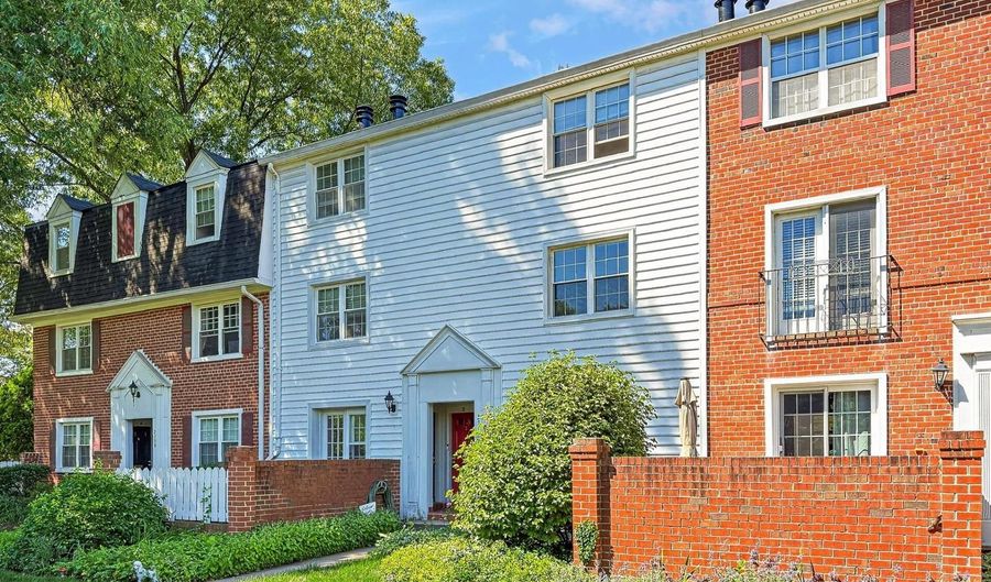 2711 S WALTER REED Dr S #A, Arlington, VA 22206 - 2 Beds, 1 Bath
