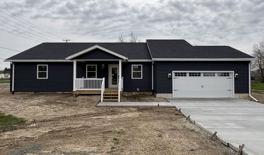 401 W Granville Ave, Albany, IN 47320 - 3 Beds, 2 Bath