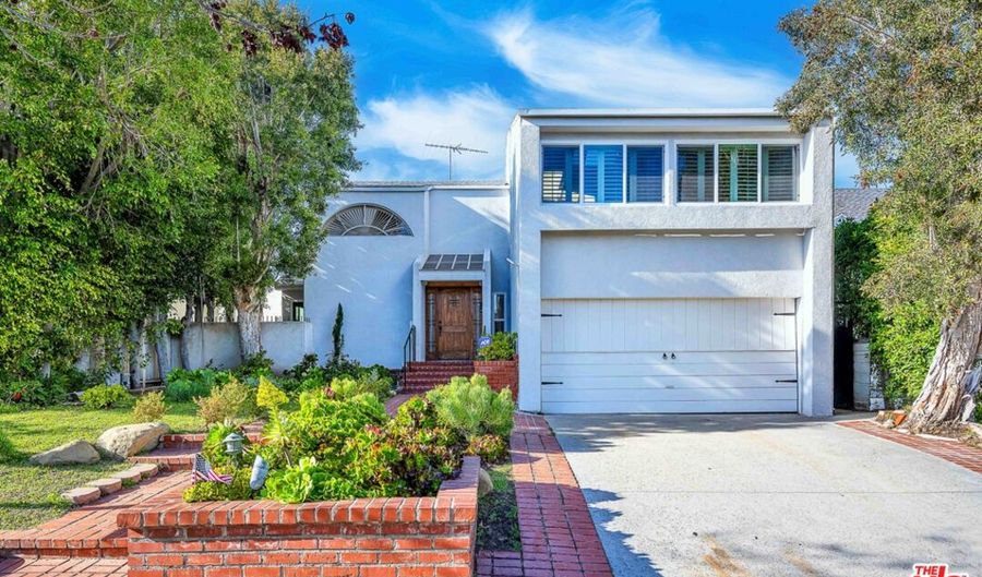 10719 Rochester Ave, Los Angeles, CA 90024 - 6 Beds, 4 Bath