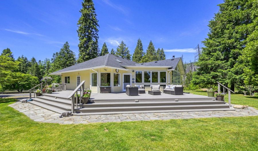 91569 DEARBORN ISLAND Rd, Blue River, OR 97413 - 3 Beds, 2 Bath