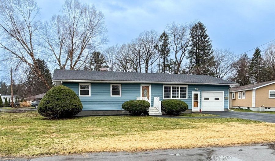 8 Burmont Ct, Utica, NY 13502 - 3 Beds, 2 Bath