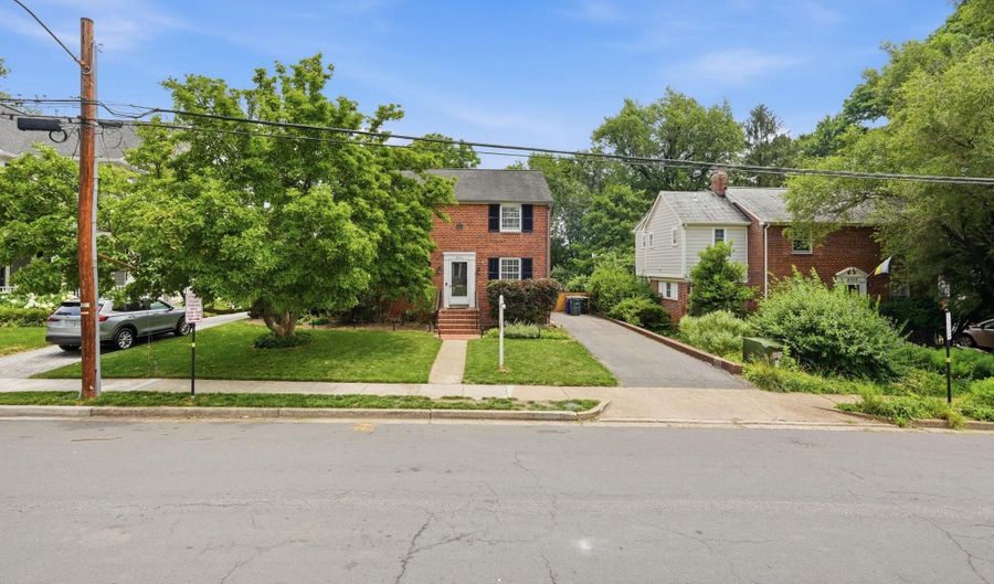 6524 27TH St N, Arlington, VA 22213 - 4 Beds, 3 Bath