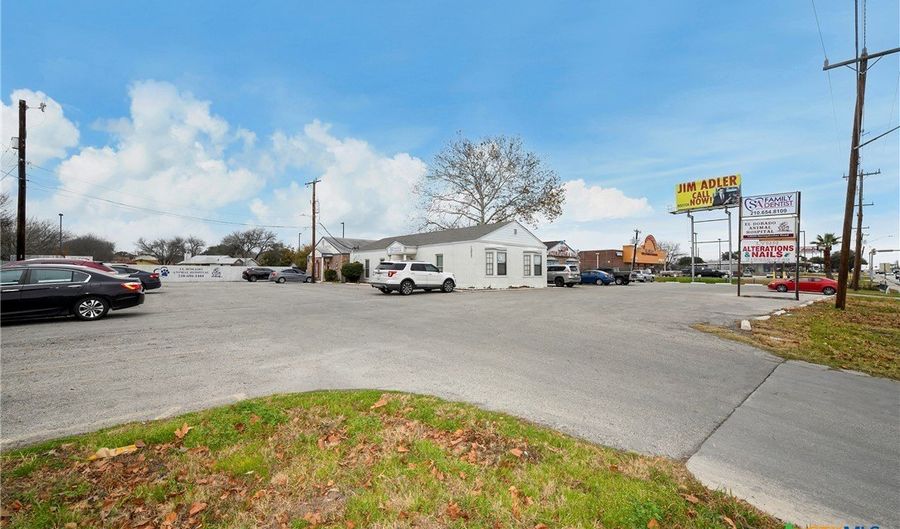 13039 Nacogdoches Rd, San Antonio, TX 78217 - 0 Beds, 0 Bath