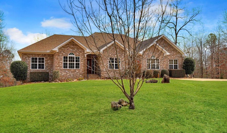 1071 Outrigger Dr, Lincolnton, GA 30817 - 5 Beds, 3 Bath