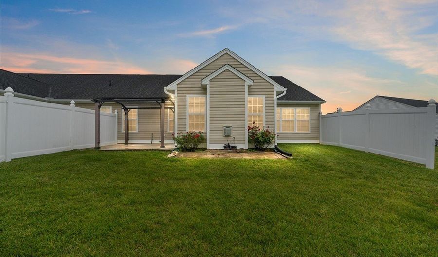 698 Anne Ln, Aylett, VA 23009 - 2 Beds, 2 Bath