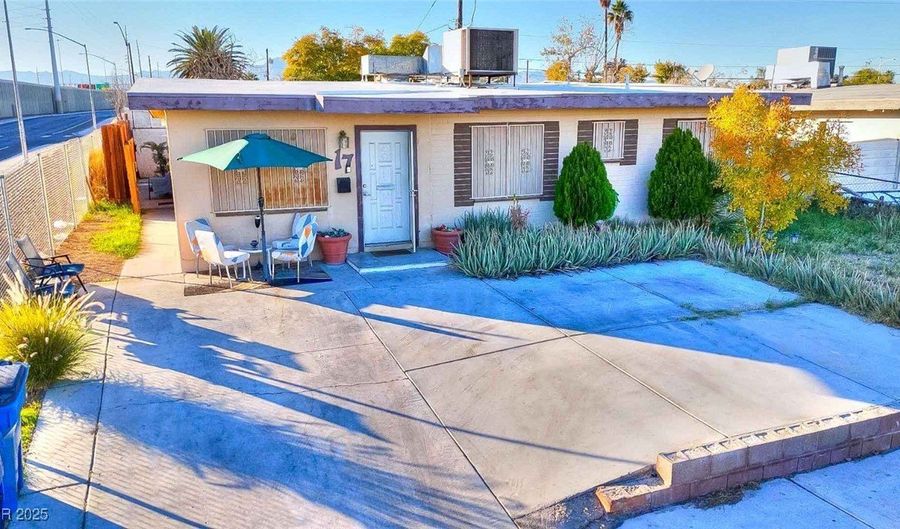 17 Princeton St, Las Vegas, NV 89107 - 3 Beds, 2 Bath