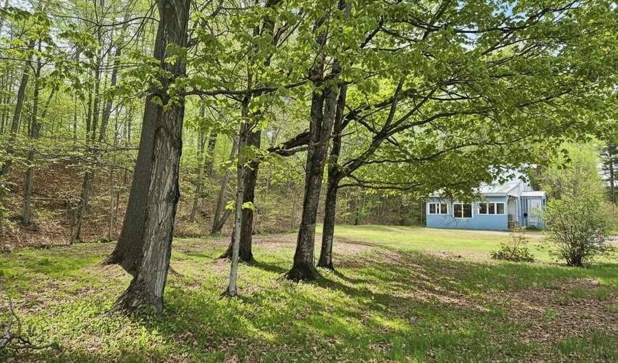 372 River Rd, Avon, ME 04966 - 2 Beds, 1 Bath