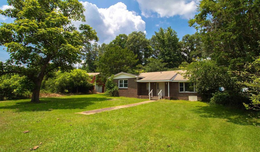 6540 AL HWY 202, Anniston, AL 36201 - 3 Beds, 2 Bath