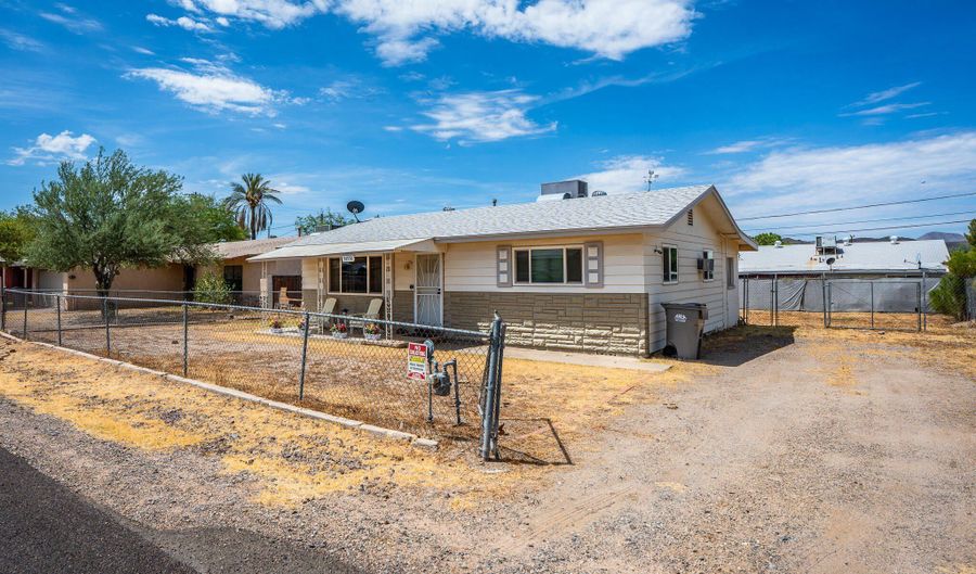34550 S DAVID St, Black Canyon City, AZ 85324 - 3 Beds, 1 Bath