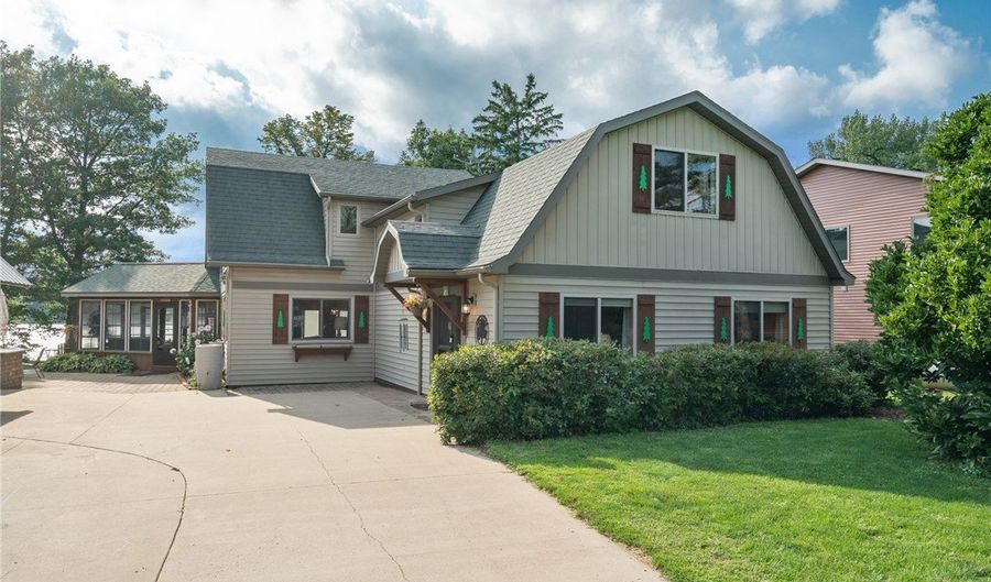 1234 4 1/4 St, Almena, WI 54805 - 4 Beds, 3 Bath