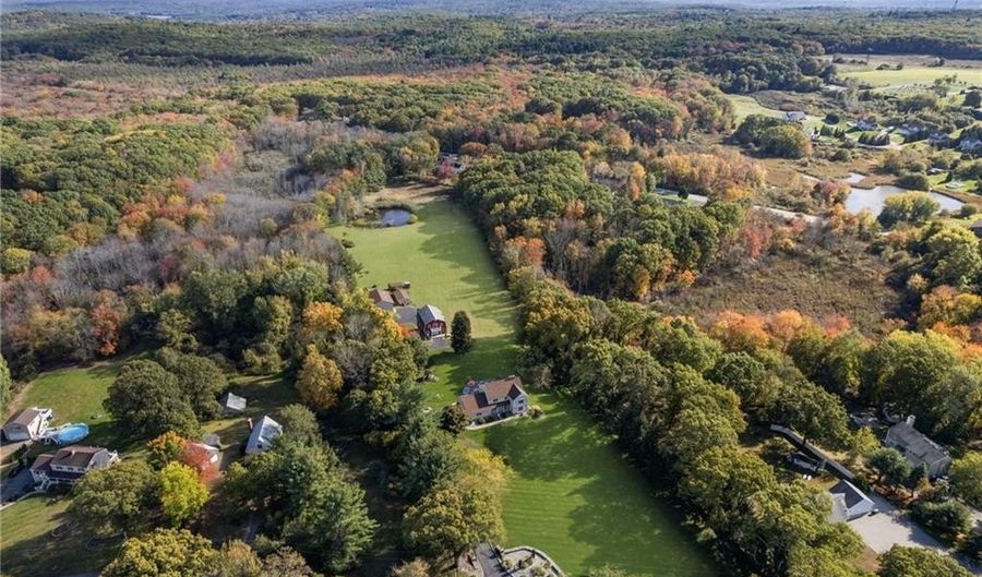 365 W Wrentham Rd, Cumberland, RI 02864 - 5 Beds, 6 Bath