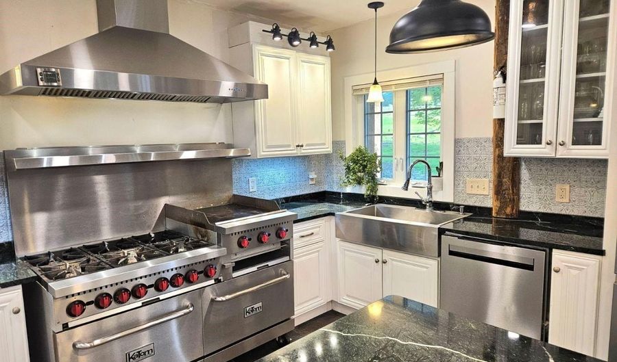 1407 Whittier Hl, Cabot, VT 05647 - 6 Beds, 3 Bath