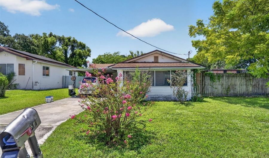 846 NEUSE Ave, Orlando, FL 32804 - 2 Beds, 1 Bath