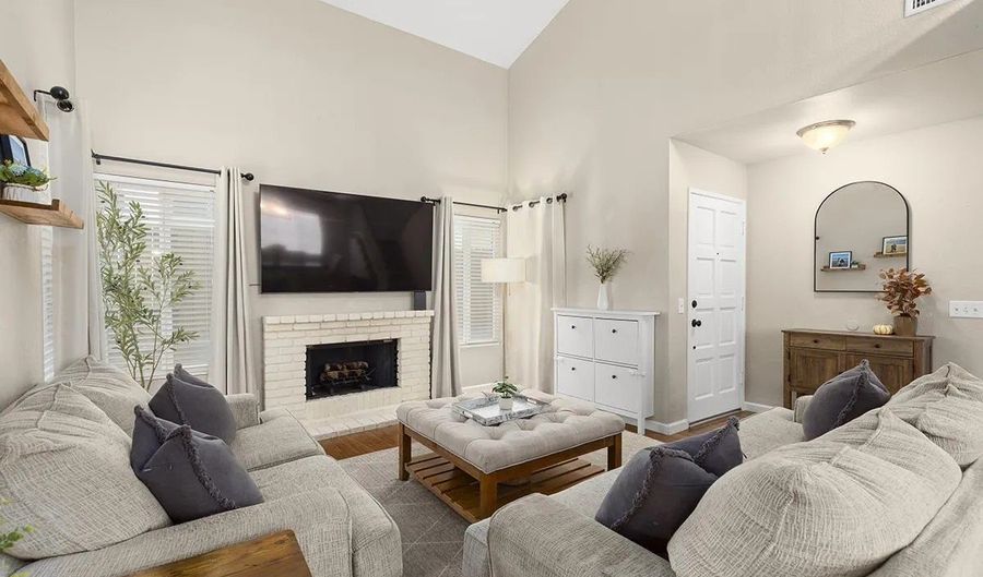 2217 Charise St, Escondido, CA 92025 - 3 Beds, 3 Bath