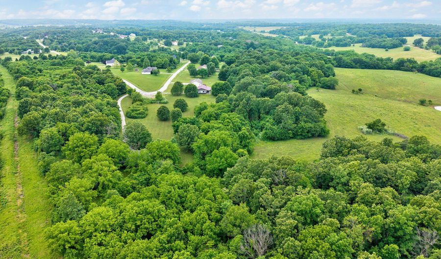21445 Lawrence 2074, Ash Grove, MO 65604 - 4 Beds, 2 Bath