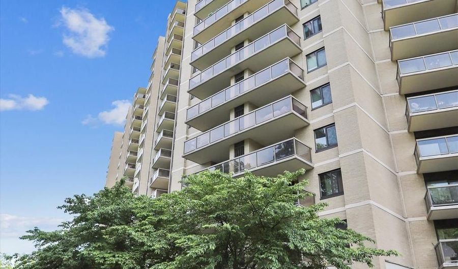 307 YOAKUM Pkwy 406, Alexandria, VA 22304 - 2 Beds, 2 Bath