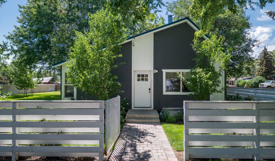216 Poplar St, Bellevue, ID 83313 - 3 Beds, 2 Bath