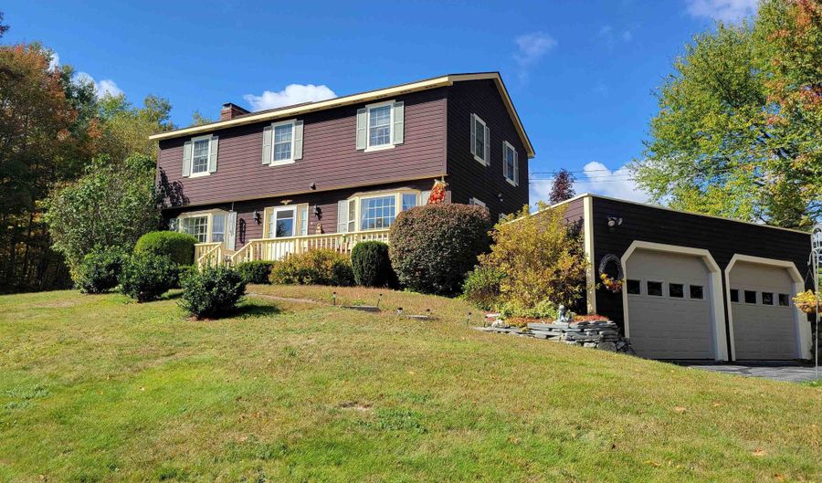 6 Farley Ln, Berlin, NH 03570 - 4 Beds, 2 Bath