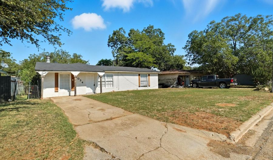 2034 Collins Ave, Abilene, TX 79603 - 4 Beds, 2 Bath