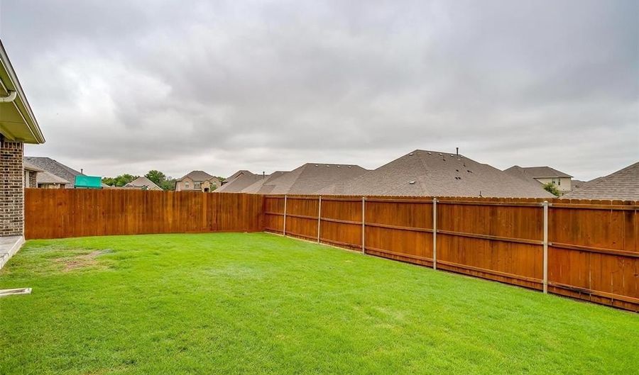 240 Gill Point Ln, Aledo, TX 76008 - 3 Beds, 4 Bath