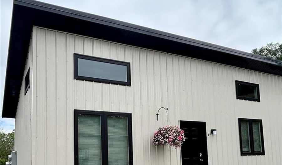 1008 Canyon View Ave B, Cody, WY 82414 - 1 Beds, 0 Bath