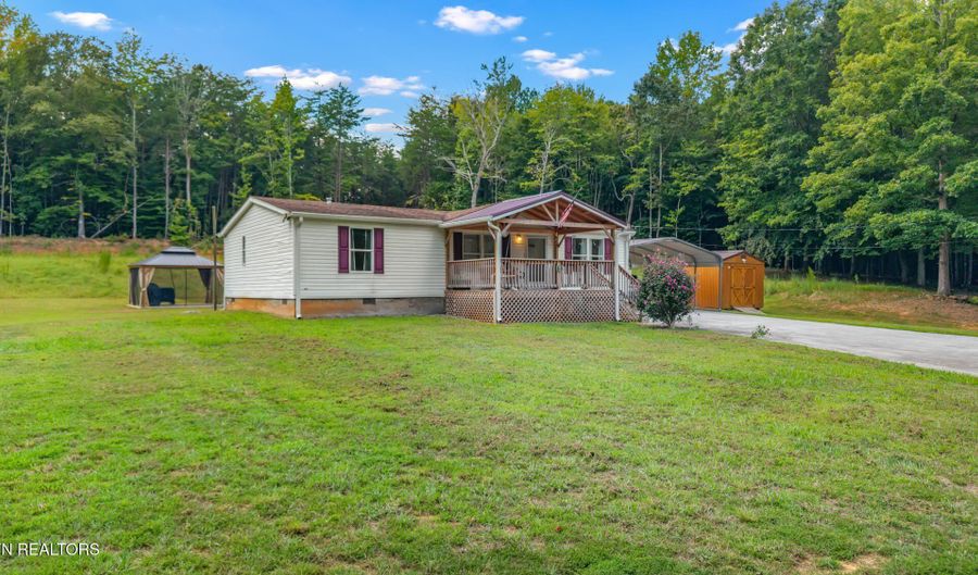 140 County Road 671, Athens, TN 37303 - 3 Beds, 2 Bath