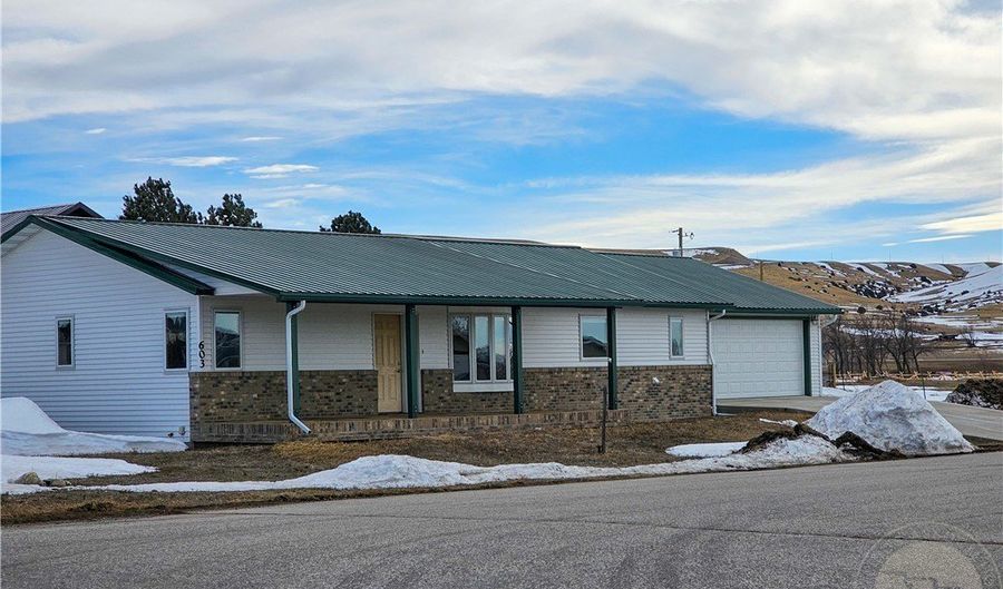 603 W 3rd, Big Timber, MT 59011 - 3 Beds, 3 Bath
