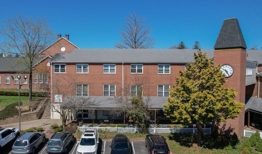 98 Elm St 1, Cheshire, CT 06410 - 0 Beds, 0 Bath