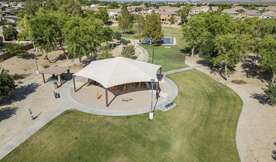 6922 S BLACK HILLS Way, Chandler, AZ 85249 - 5 Beds, 4 Bath