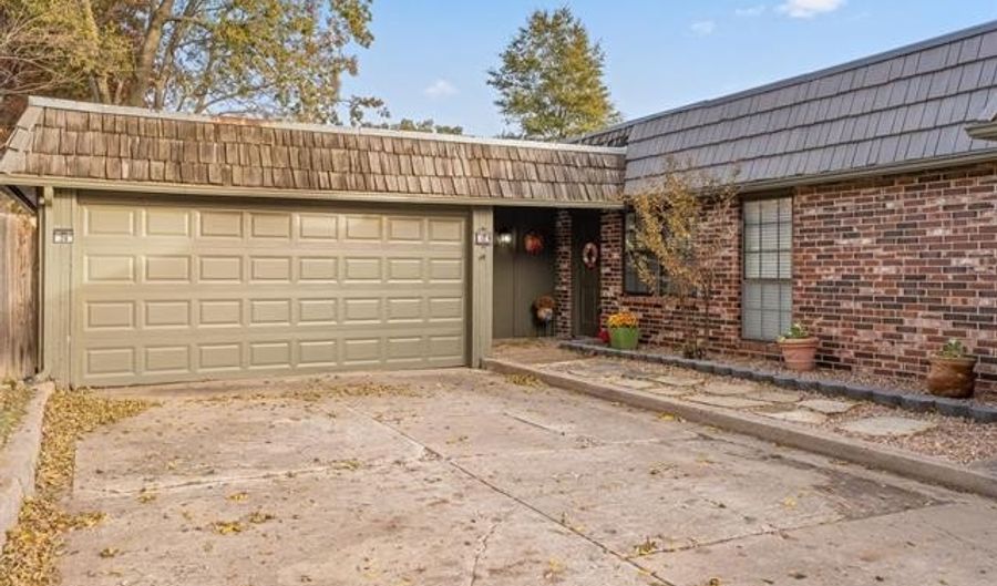 39 SE Shadowlake Dr 39, Bartlesville, OK 74006 - 3 Beds, 2 Bath