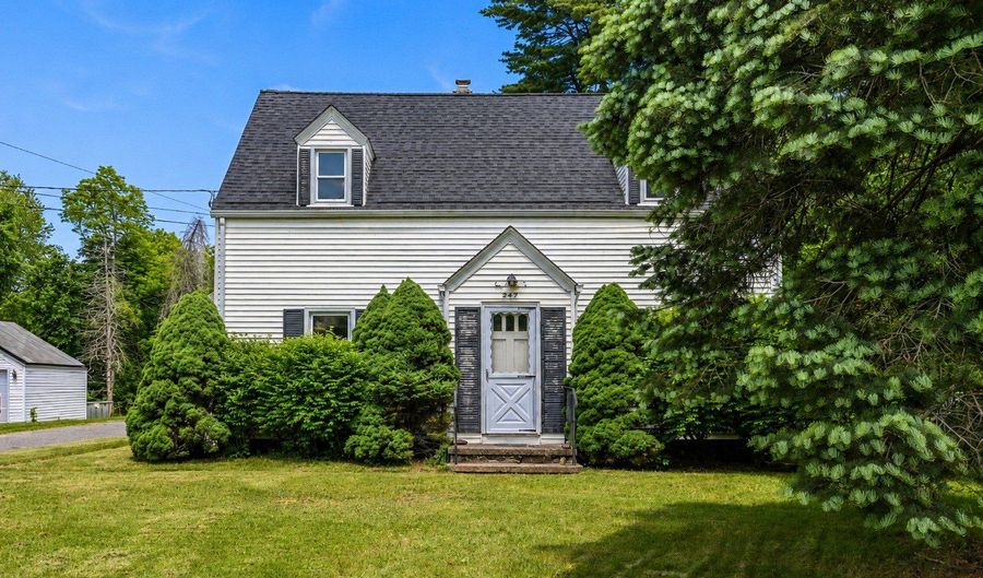247 Stevens St, Bristol, CT 06010 - 3 Beds, 3 Bath