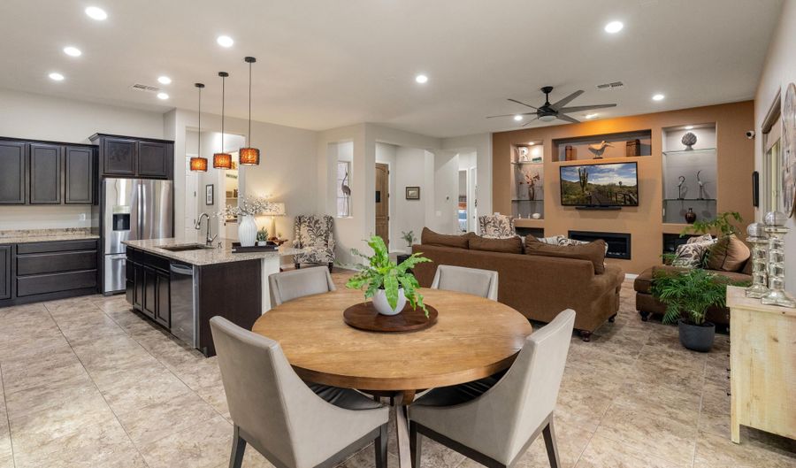 5649 E DESERT FOREST Trl, Cave Creek, AZ 85331 - 3 Beds, 2 Bath