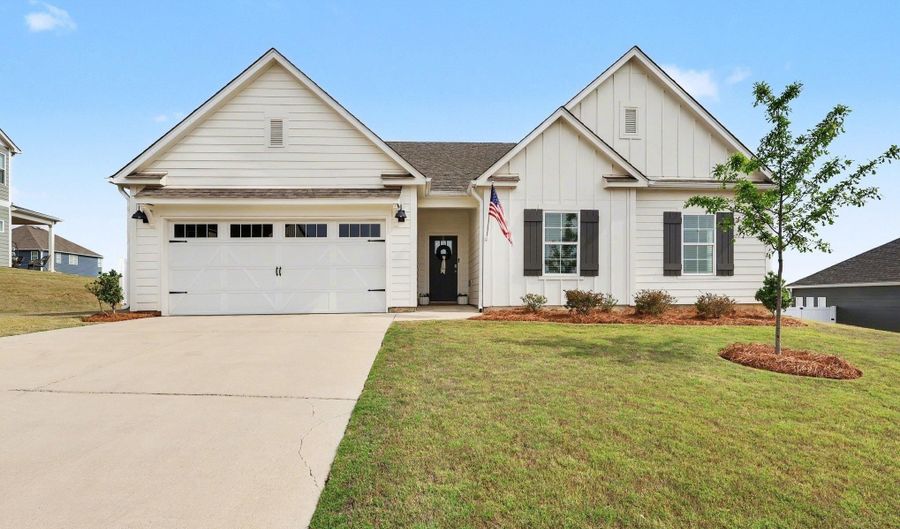 3005 SPECKLEBELLY Way, Alabaster, AL 35007 - 4 Beds, 2 Bath