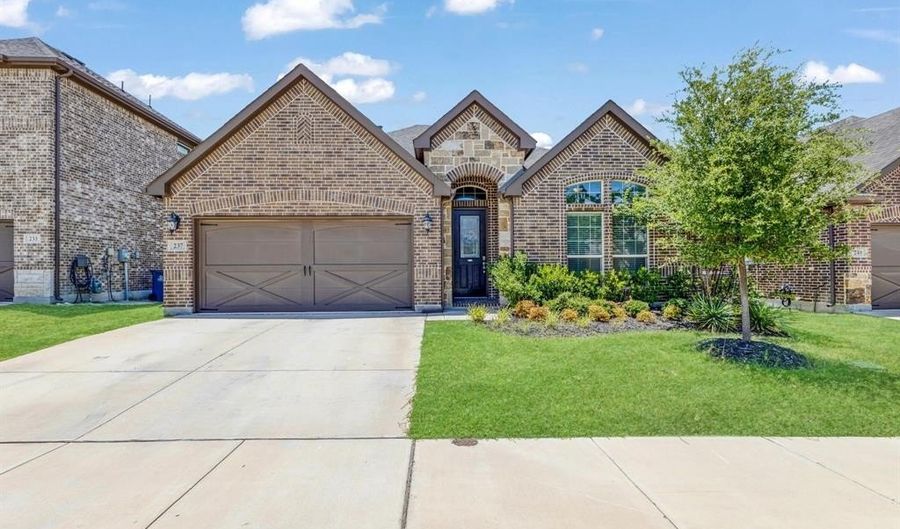 237 Mineral Point Dr, Aledo, TX 76008 - 3 Beds, 2 Bath