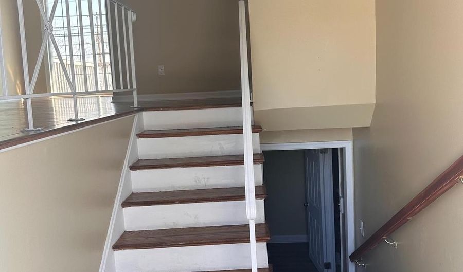 1574 NATHANIEL MITCHELL Rd, Dover, DE 19904 - 5 Beds, 2 Bath