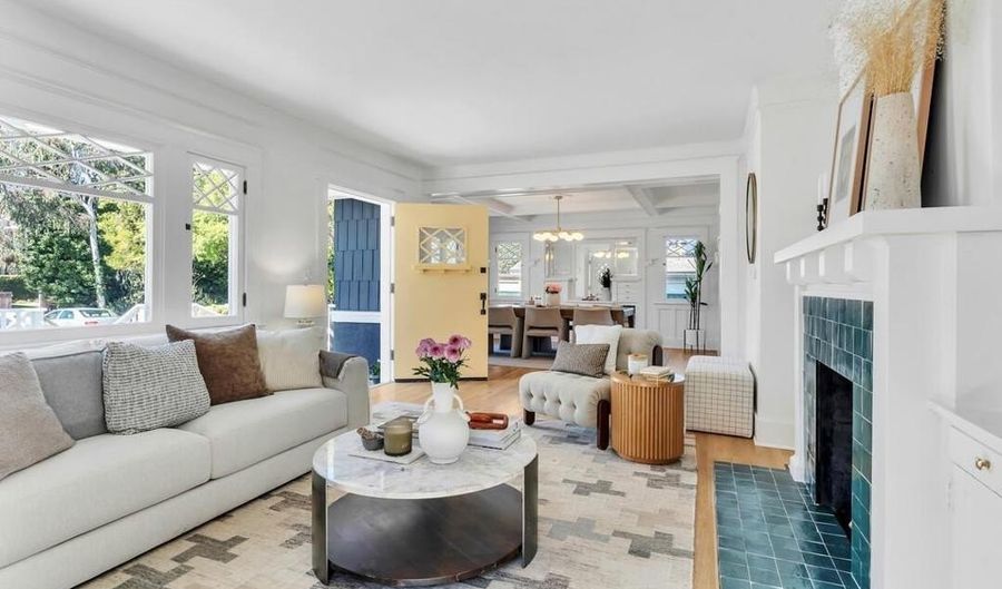 4171 Ibis St, San Diego, CA 92103 - 4 Beds, 2 Bath