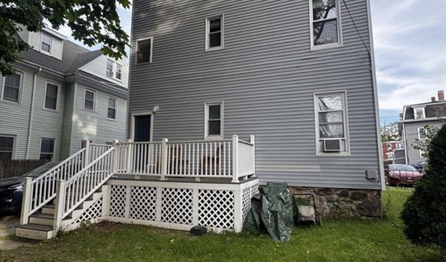 93 Easton St 3, Boston, MA 02134 - 3 Beds, 1 Bath