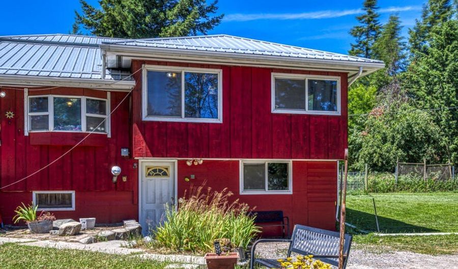 65085 Highway 2, Bonners Ferry, ID 83805 - 5 Beds, 2 Bath