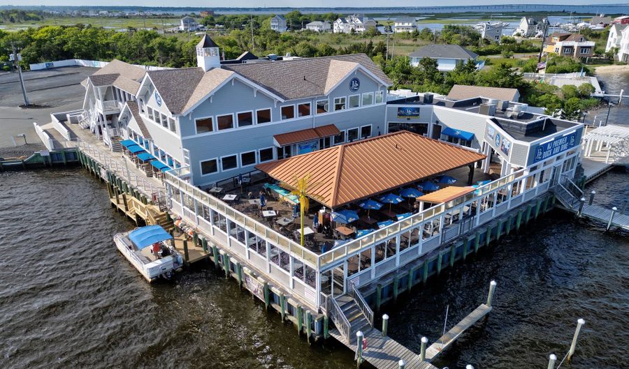 14 Pelham Ln, Bayville, NJ 08721 - 2 Beds, 4 Bath