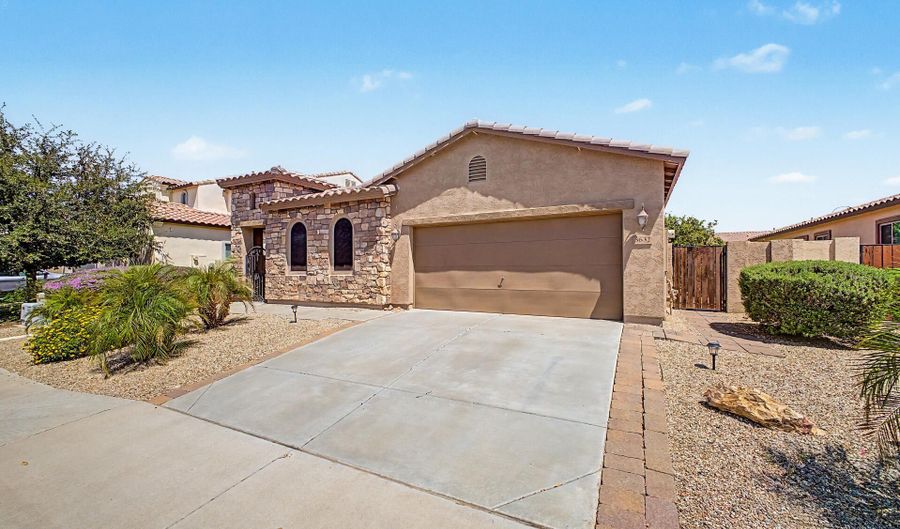 3632 E SAN CARLOS Pl, Chandler, AZ 85249 - 3 Beds, 2 Bath