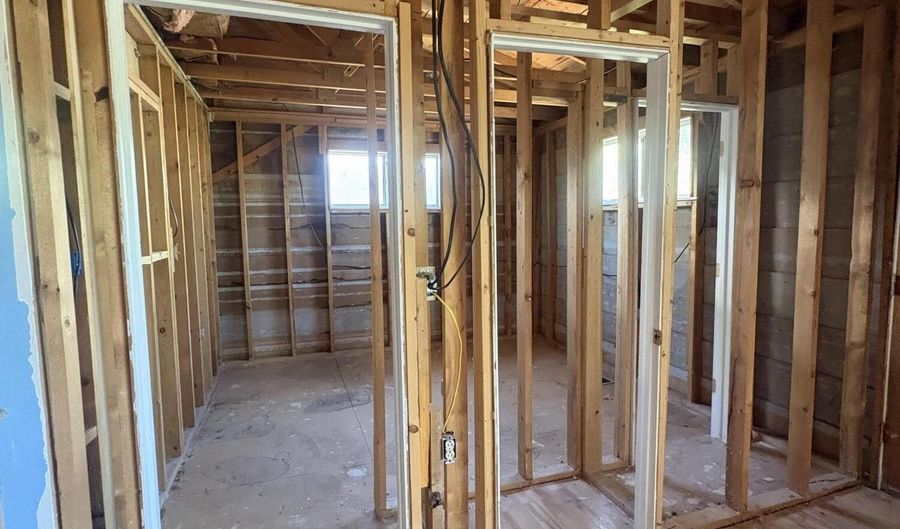417 N 3RD St, Bloomfield, NM 87413 - 3 Beds, 2 Bath