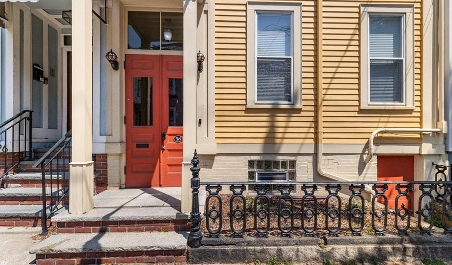 58 G St, Boston, MA 02127 - 4 Beds, 5 Bath