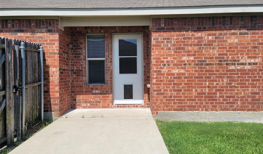 121 Chalk Rd, Anna, TX 75409 - 3 Beds, 2 Bath