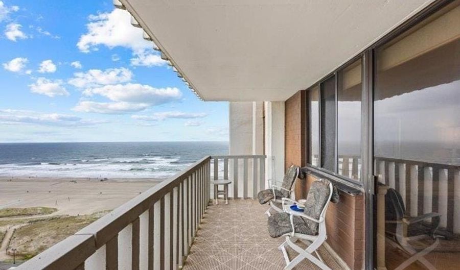100 S Berkley Sq, Atlantic City, NJ 08401 - 1 Beds, 2 Bath